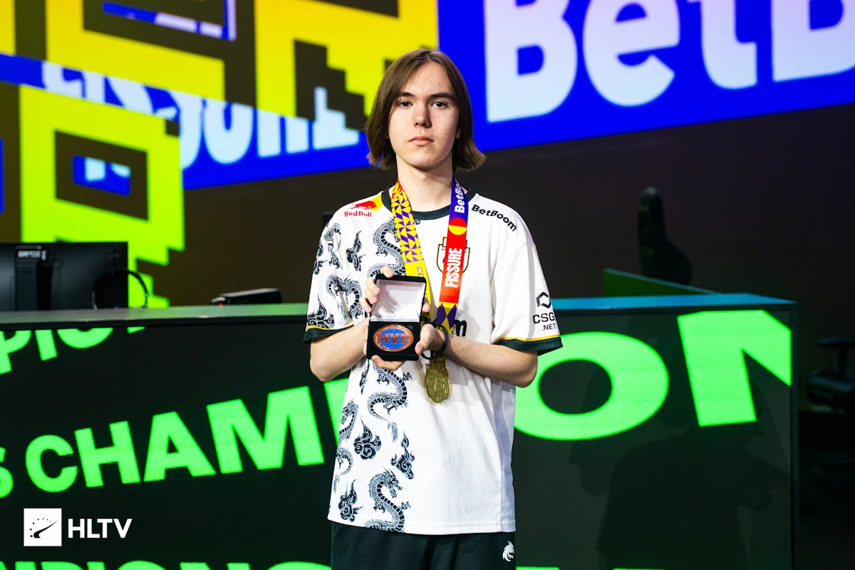 Tabe在战胜BLG后说道：“ Tarzan 是我们的队长、领袖和团队的精神。”