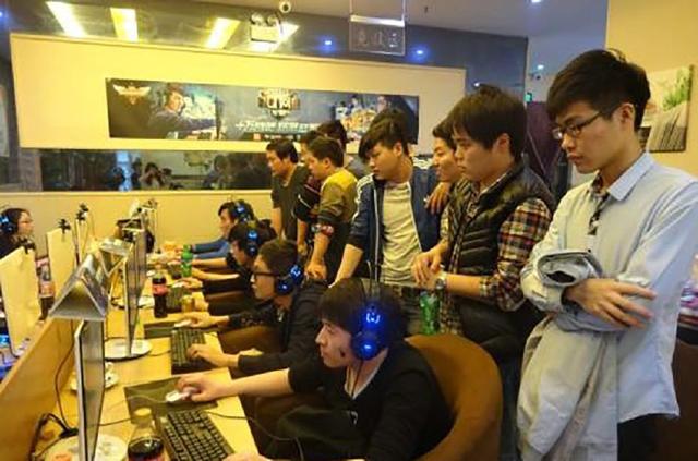 LPL官方发布RA上单Xiaoxu人物志：19岁的青春风暴！