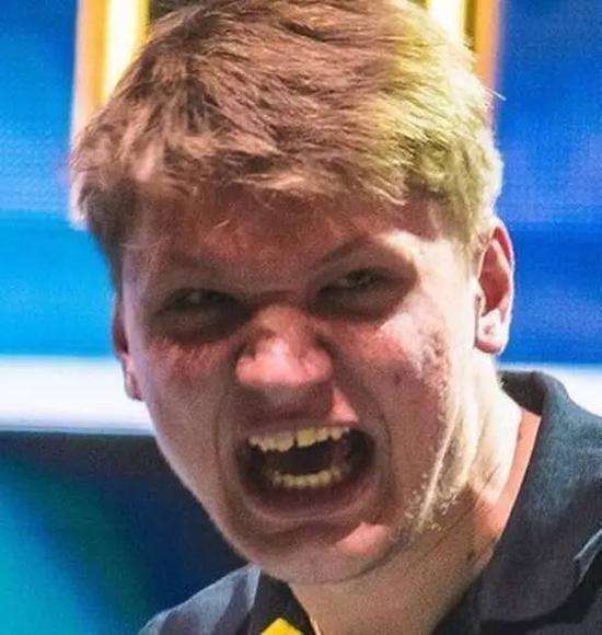 957兰博炙烤三杀 管泽元皮城执法抓爆LangX 957队1-0LangX队